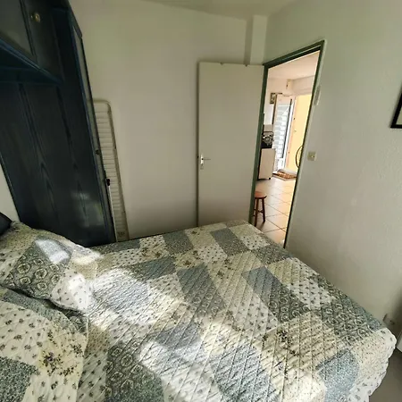 T2 Calme Avec Parking, Proche Pour 4 Personnes - Fr-1-607-216 Agde