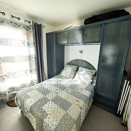 Apartment T2 Calme Avec Parking, Proche Pour 4 Personnes - Fr-1-607-216 *