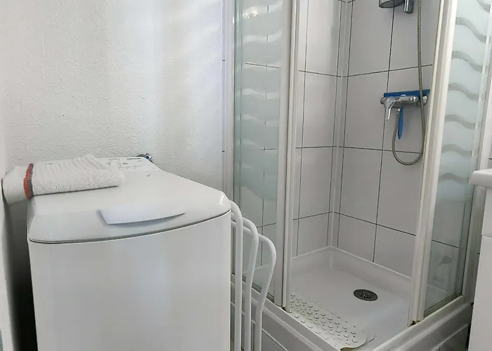 T2 Calme Avec Parking, Proche Pour 4 Personnes - Fr-1-607-216 Apartamento Agde